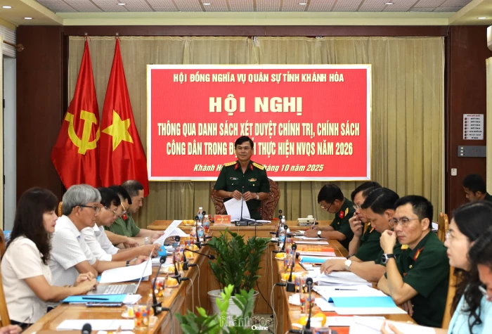 Hội nghị thông qua danh sách xét duyệt chính trị, chính sách công dân nhập ngũ năm 2026