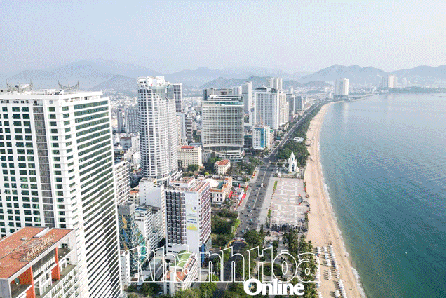 Podcast: Bản tin ngày 25-10