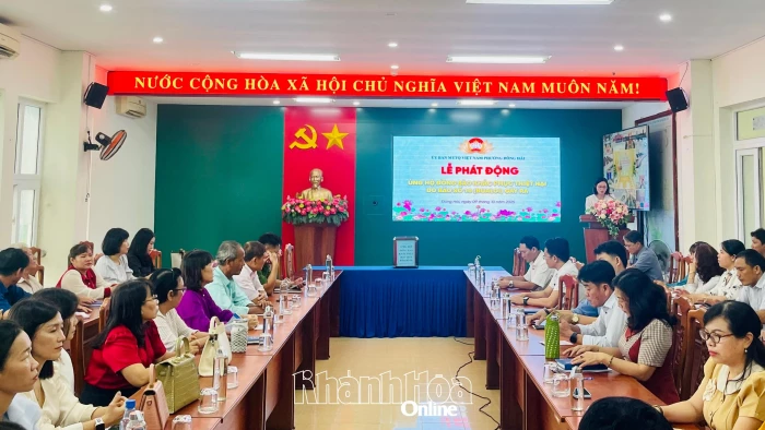 Ủy ban MTTQ Việt Nam phường Đông Hải phát động ủng hộ đồng bào bị thiệt hại do bão số 10