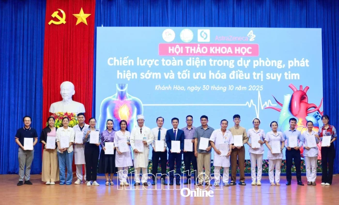 Gần 250 y, bác sĩ tham gia hội thảo dự phòng và tối ưu hóa điều trị suy tim