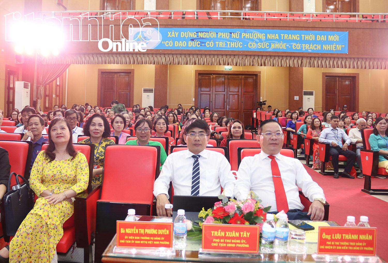 Các đại biểu tham dự đại hội.