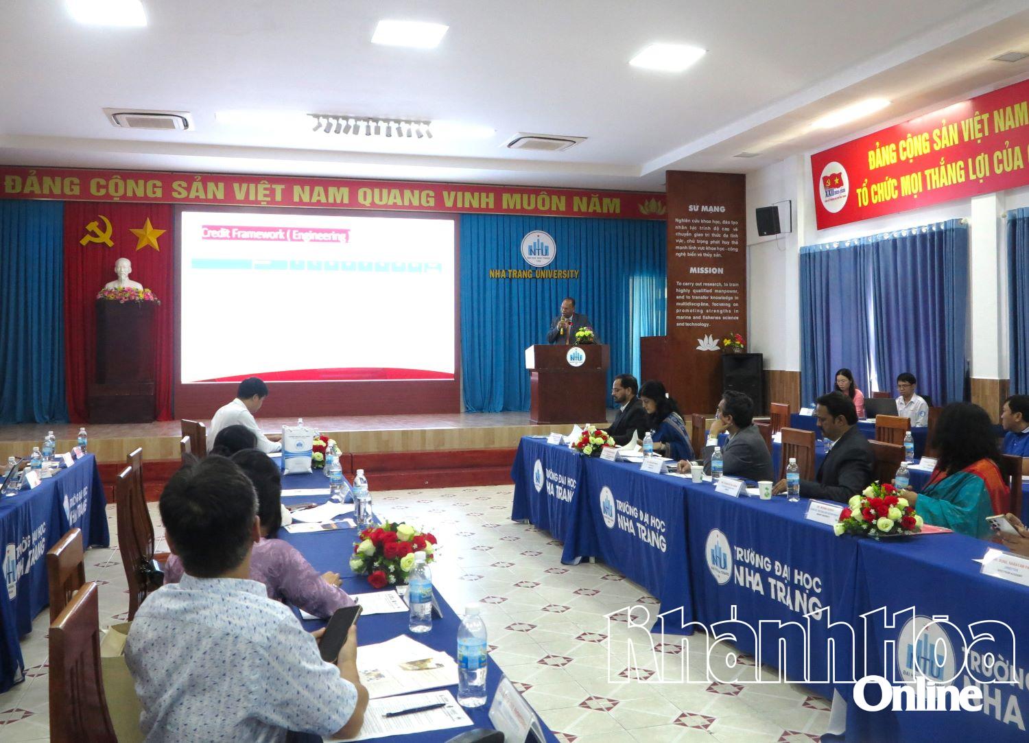 Quang cảnh hội nghị. 