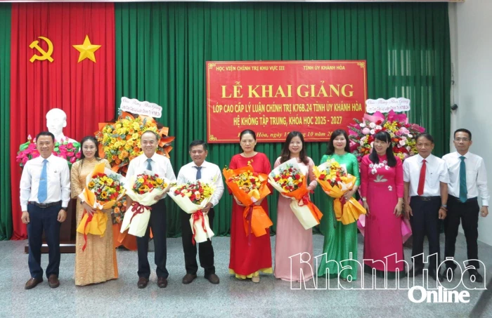 Khai giảng lớp Cao cấp lý luận chính trị K76B.24 Tỉnh ủy Khánh Hòa hệ không tập trung