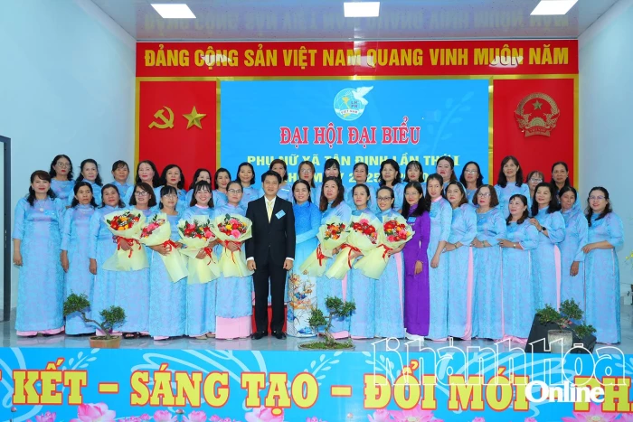 Đại hội đại biểu phụ nữ xã Tân Định lần thứ I