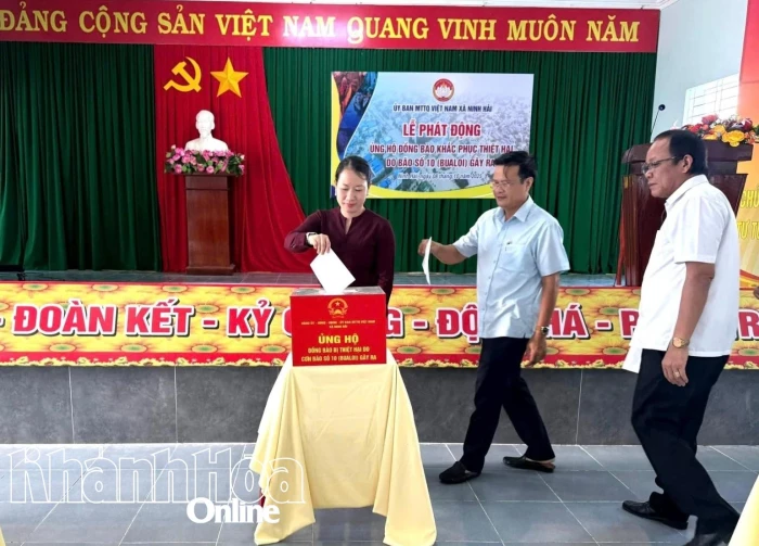 Xã Ninh Hải: Ủng hộ đồng bào bị thiệt hại do bão số 10