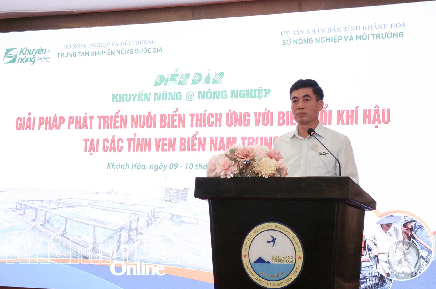 Ông Hoàng Văn Hồng - Phó Giám đốc Trung tâm Khuyến nông Quốc gia khai mạc diễn đàn