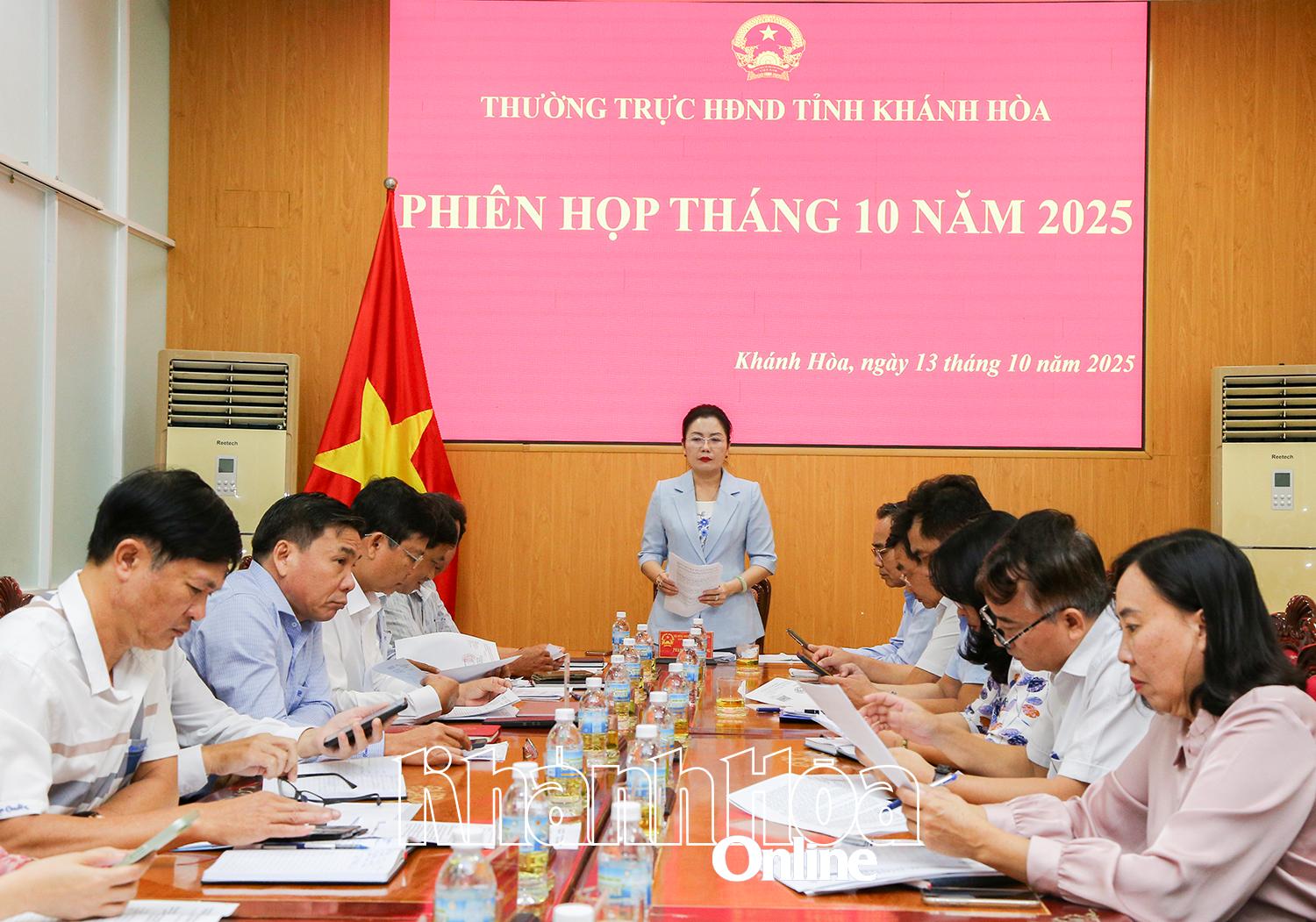 Đồng chí Phạm Thị Xuân Trang phát biểu tại phiên họp