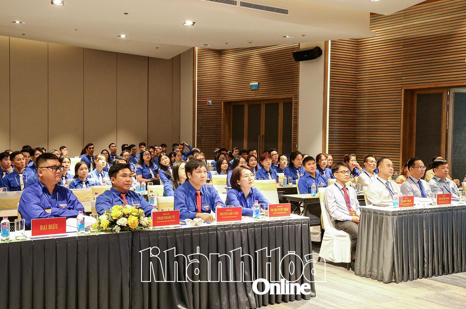 Các đại biểu tham dự đại hội