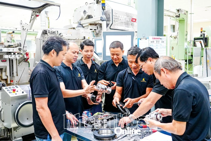 “Cây sáng tạo” ở Nhà máy Thuốc lá Khatoco