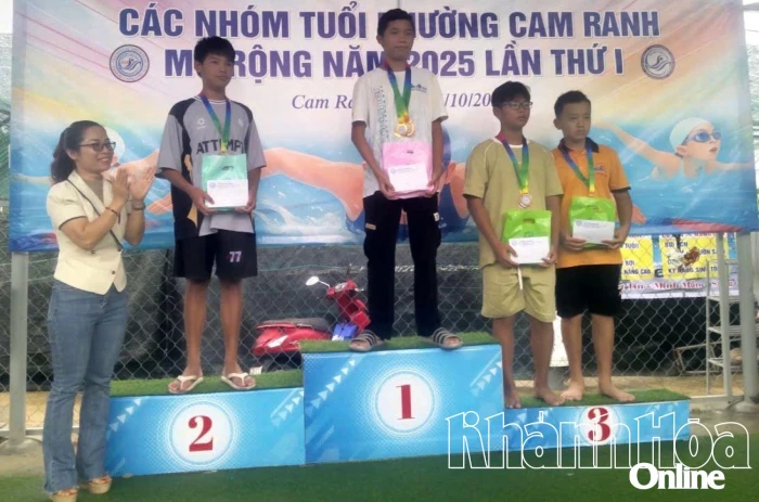 Phường Cam Ranh tổ chức Giải bơi các nhóm tuổi mở rộng lần thứ I