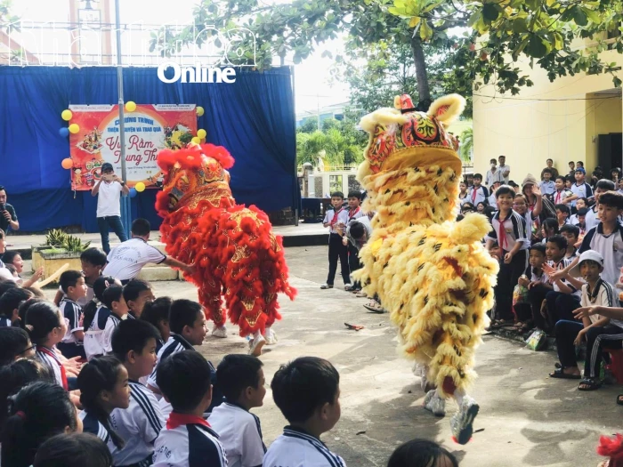 Xã Ninh Sơn tổ chức chương trình thiện nguyện và trao quà Trung thu