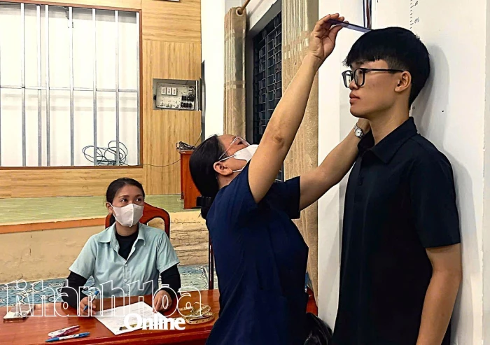 Xã Diên Khánh tổ chức sơ tuyển sức khỏe công dân thực hiện công tác tuyển quân năm 2026