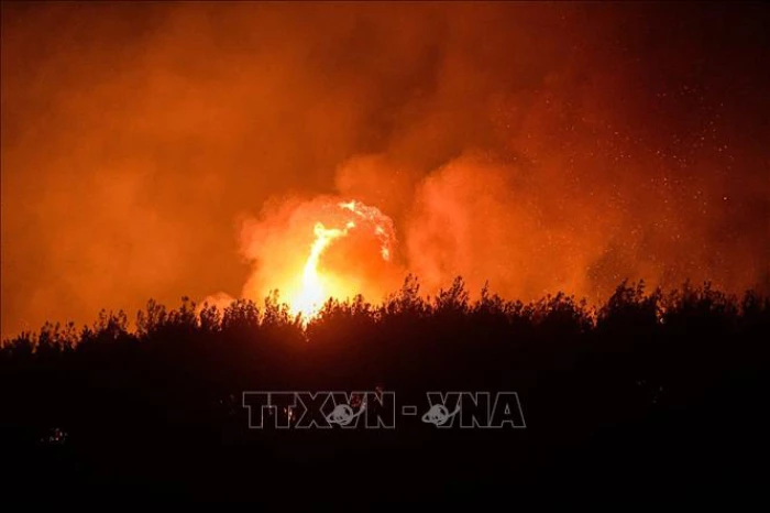 Khí hậu toàn cầu chạm ngưỡng báo động