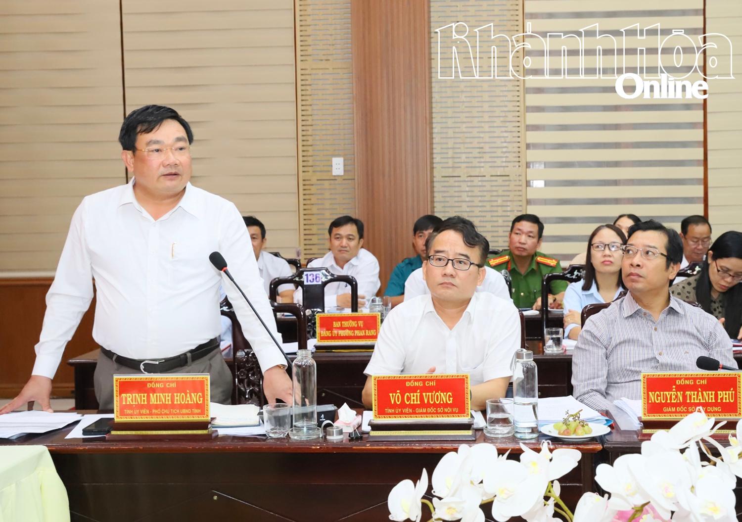 Đồng chí Trịnh Minh Hoàng - Phó Chủ tịch UBND tỉnh phát biểu tại buổi làm việc (Ảnh: Văn Nỷ)