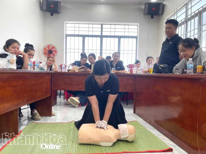 Đào tạo sơ cấp cứu cho cán bộ, nhân viên của doanh nghiệp