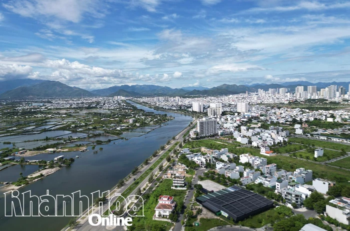 Kiểm tra việc chấp hành quy định của pháp luật trong hoạt động kinh doanh bất động sản