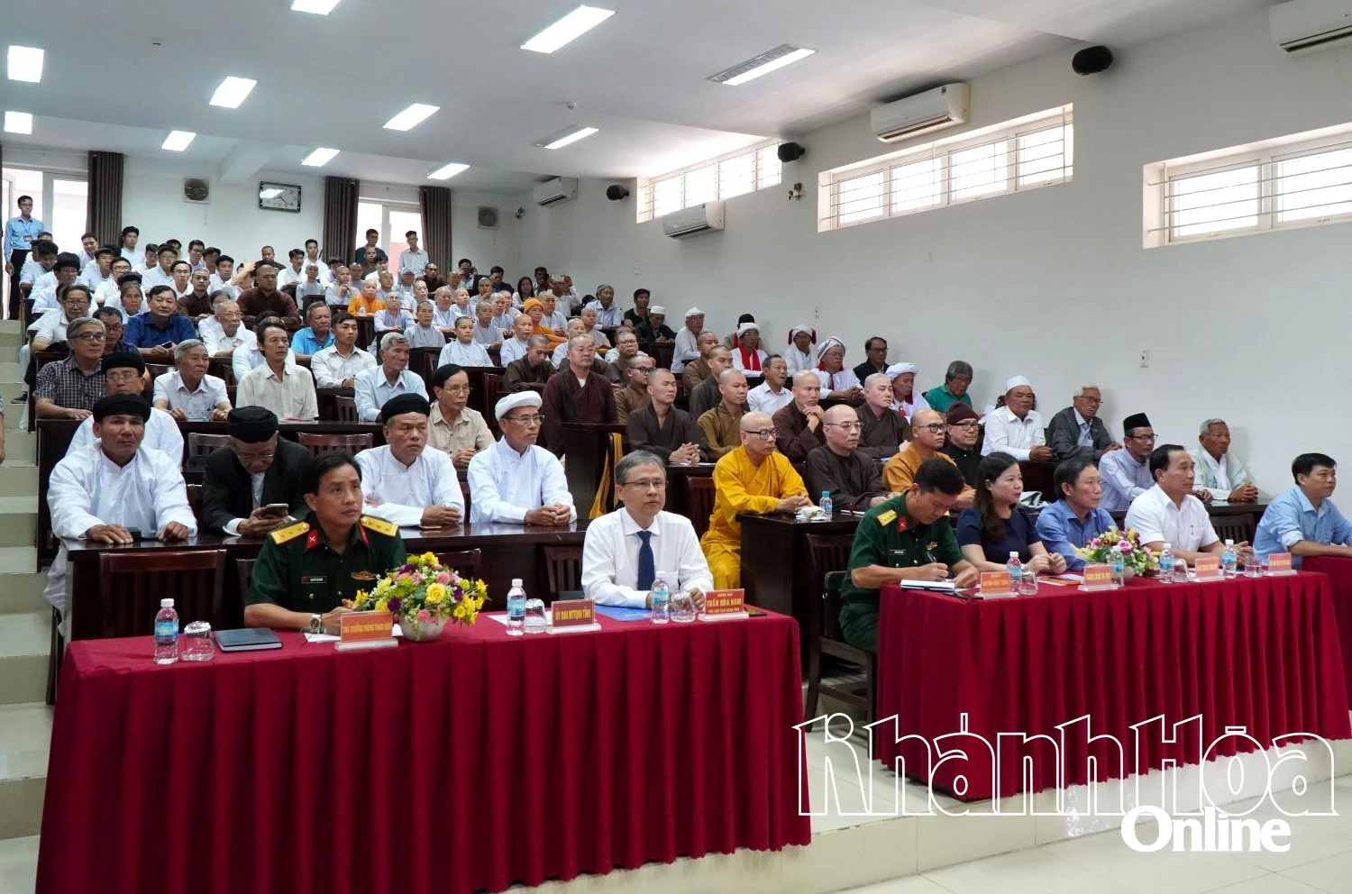 Quang cảnh lễ khai mạc lớp bồi dưỡng.
