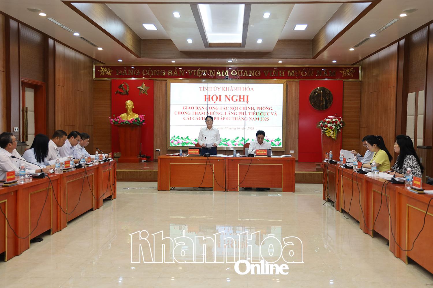 Quang cảnh hội nghị. 