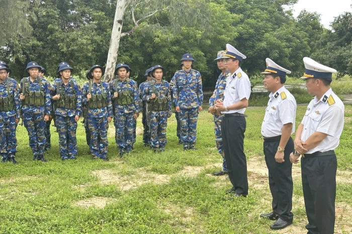 Quân chủng Hải quân kiểm tra tại Trung tâm Huấn luyện và Trung tâm Bảo đảm kỹ thuật 719