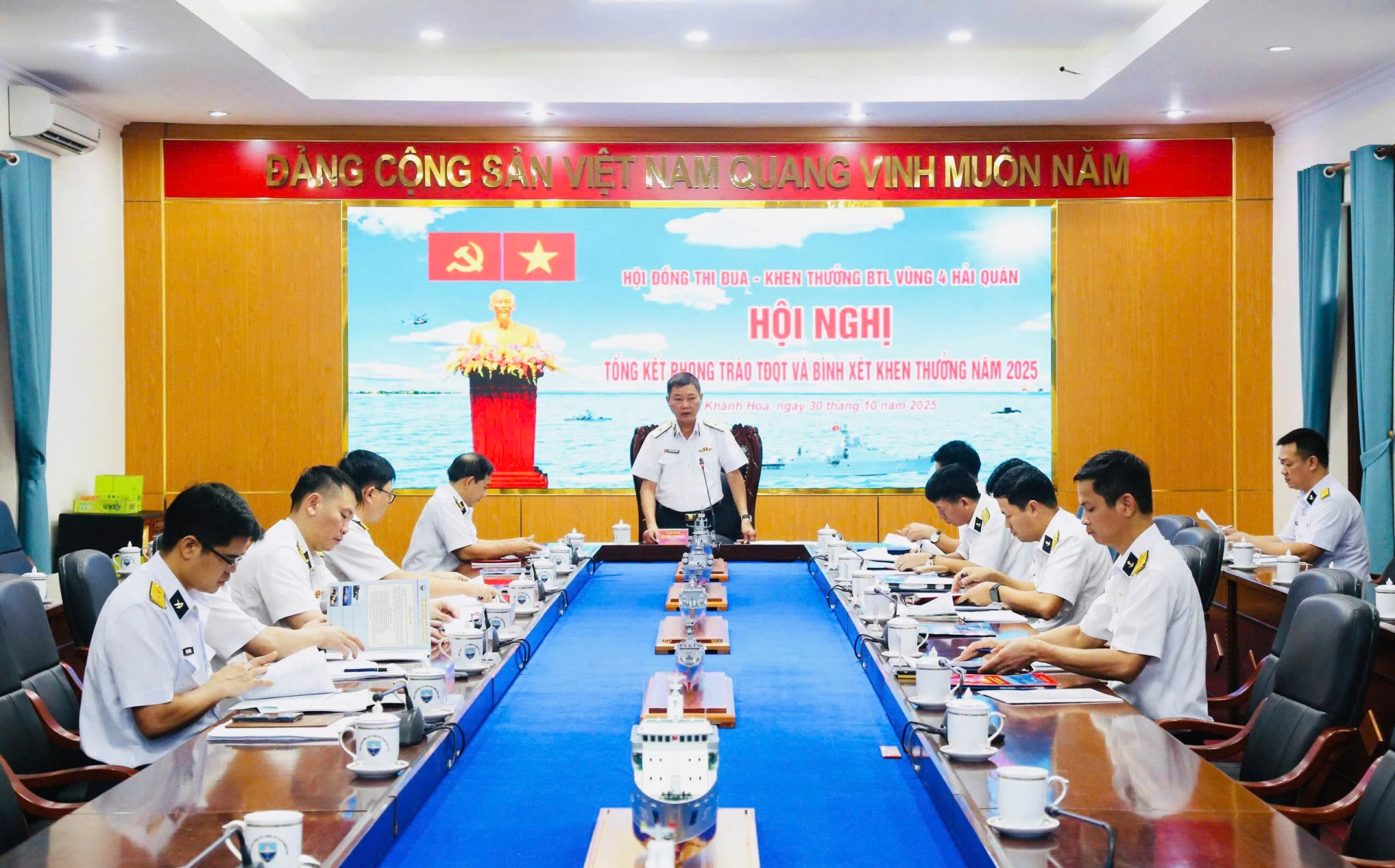 Quang cảnh hội nghị.