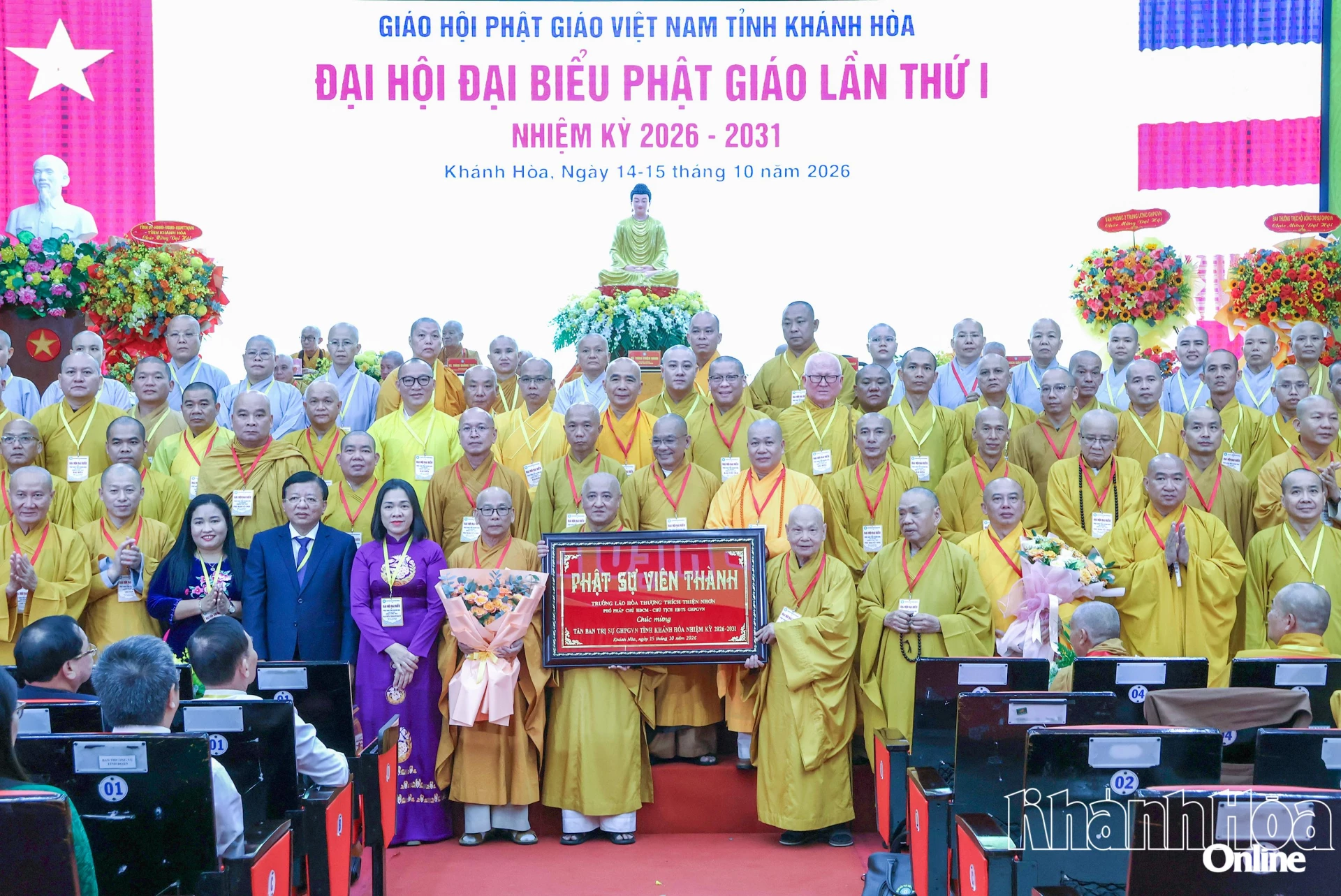 Lãnh đạo tỉnh Khánh Hòa chụp hình cùng Ban Trị sự Giáo hội Phật giáo Việt Nam tỉnh nhiệm kỳ 2026 – 2031.