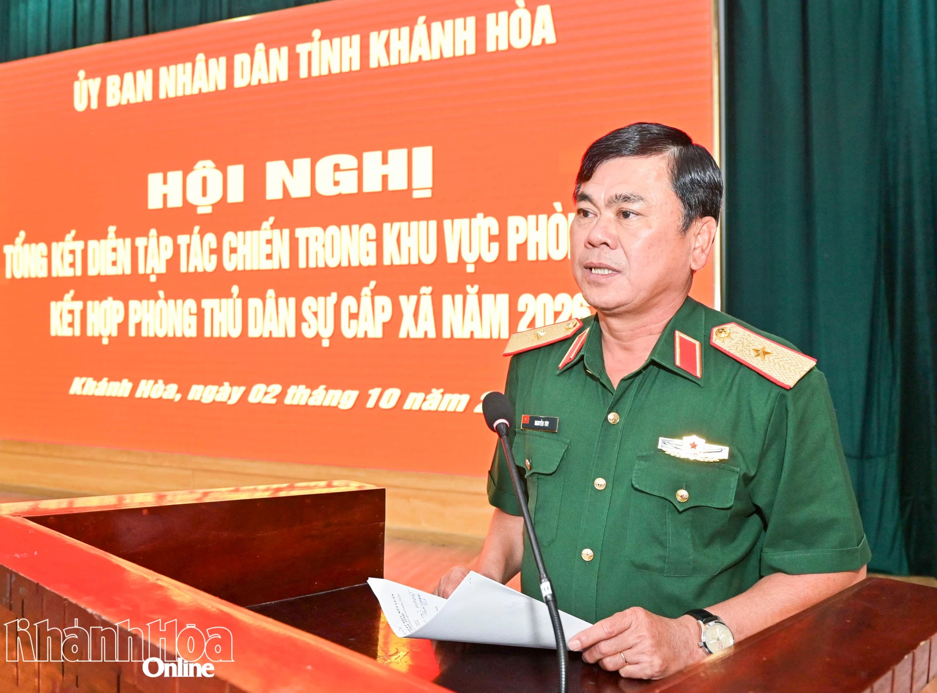 Thiếu tướng Nguyễn Túy phát biểu tại hội nghị.