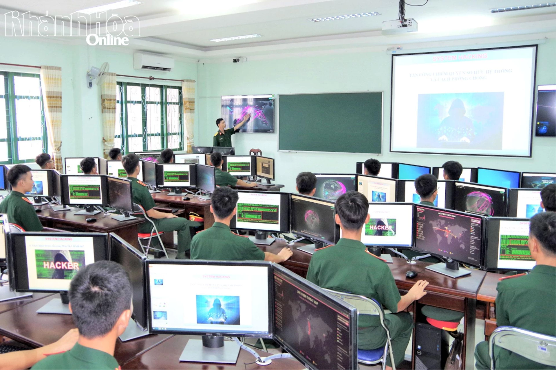 Ứng dụng phần mềm mô phỏng trong huấn luyện cho các học viên.