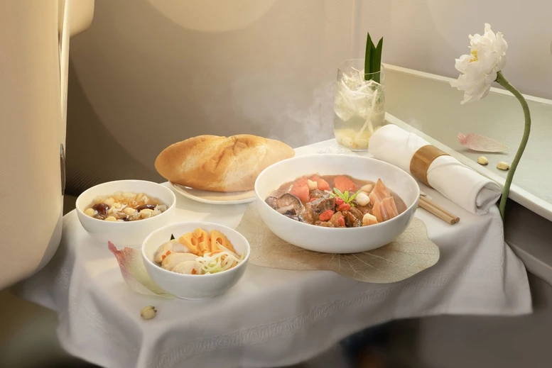 Dự án suất ăn Chạm Sen của Vietnam Airlines mang đậm bản sắc văn hóa Việt Nam