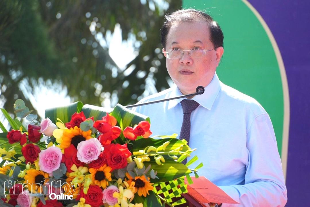Thứ trưởng Tạ Quang Đông 