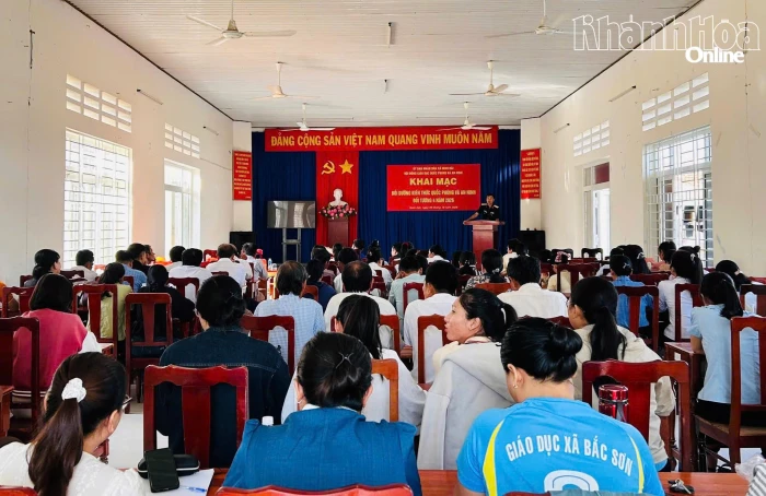 Xã Ninh Hải bồi dưỡng kiến thức quốc phòng và an ninh cho 114 học viên