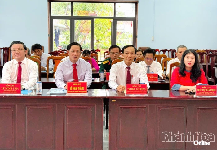 HĐND phường Đông Ninh Hòa tổ chức kỳ họp chuyên đề 