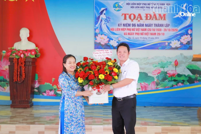 Xã Bác Ái tọa đàm kỷ niệm 96 năm Ngày thành lập Hội Liên hiệp Phụ nữ Việt Nam