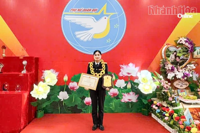 Nữ giảng viên Học viện Hải quân tiêu biểu