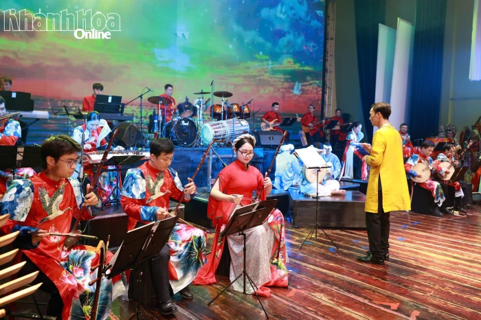 Biểu diễn báo cáo chương trình tham gia Cuộc thi Độc tấu và Hòa tấu nhạc cụ dân tộc toàn quốc 2026