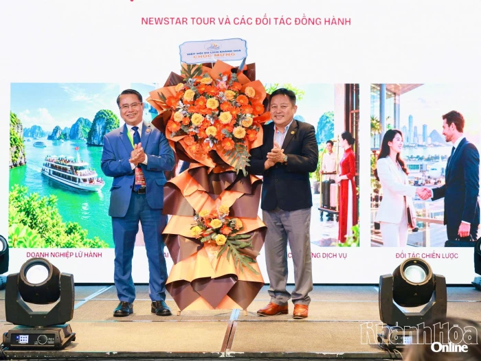 Tour du lịch xuyên Việt dài nhất Việt Nam sẽ dành 4 ngày để khách khám phá Khánh Hòa