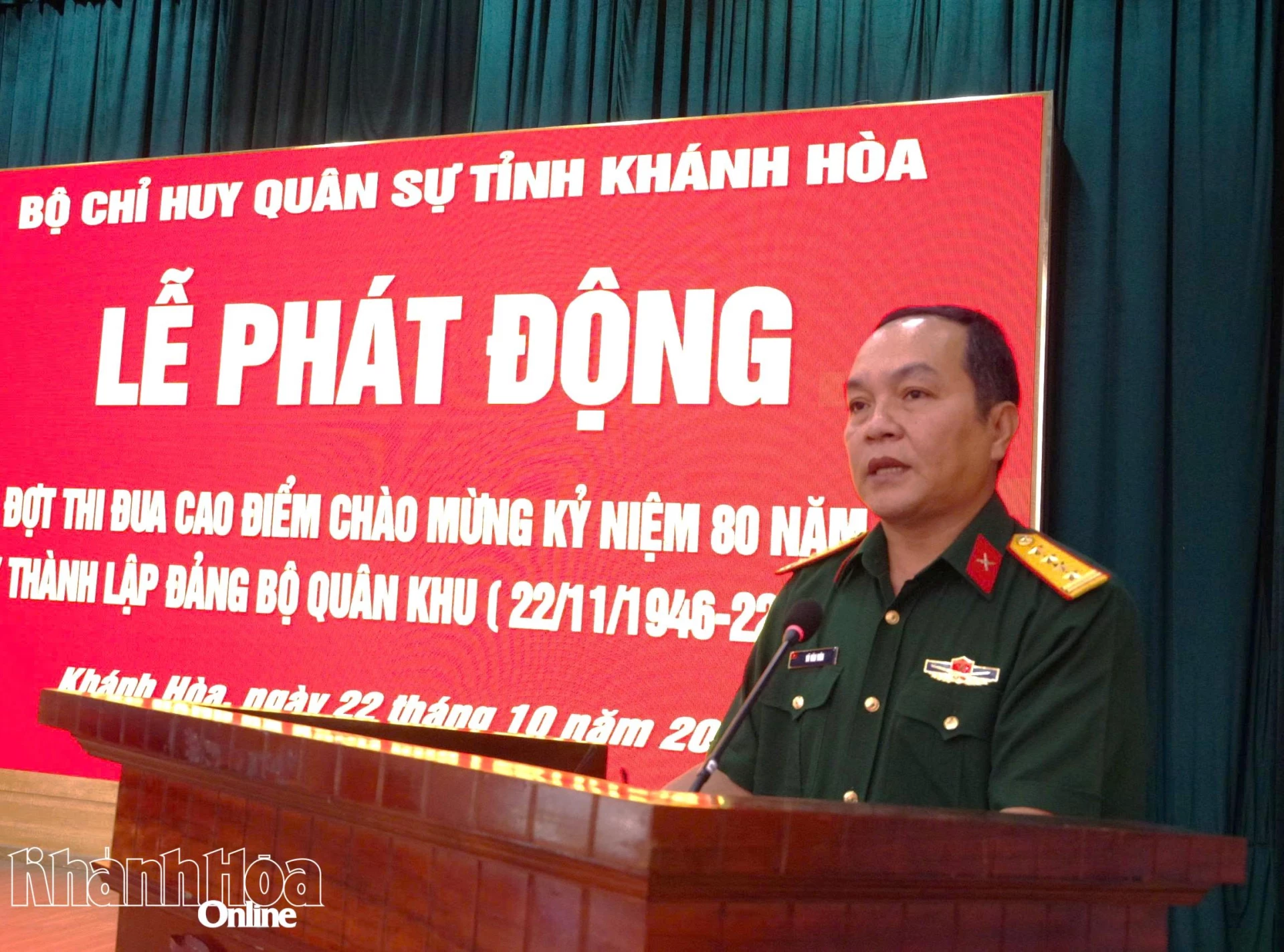 Đại tá Võ Văn Viên phát biểu chỉ đạo tại buổi lễ.
