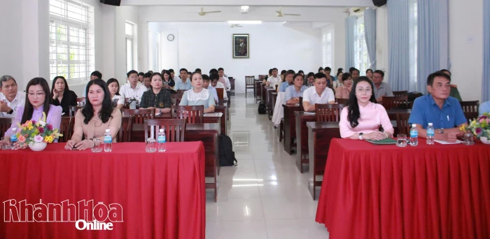 Khai giảng lớp trung cấp lý luận chính trị hệ không tập trung khóa 192