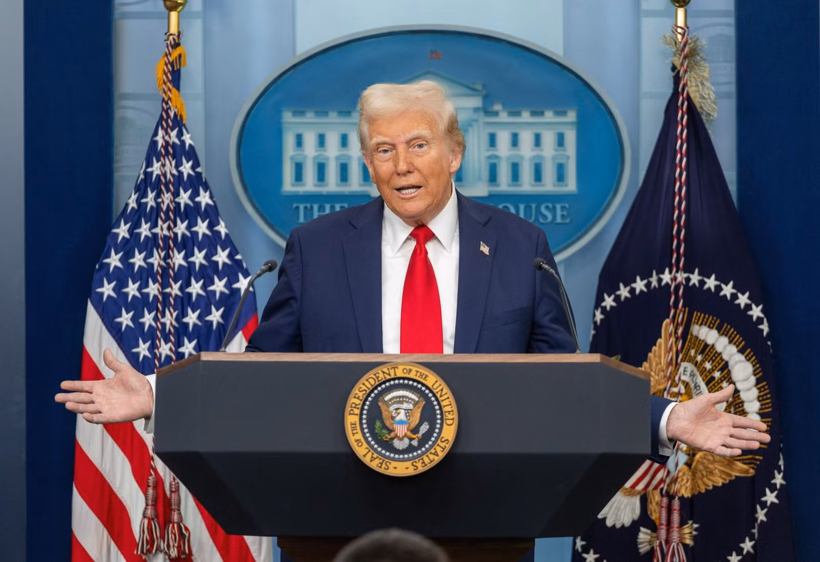 Tổng thống Mỹ Donald Trump nêu tên ‘kẻ thù’ mới nhất của Nhà Trắng