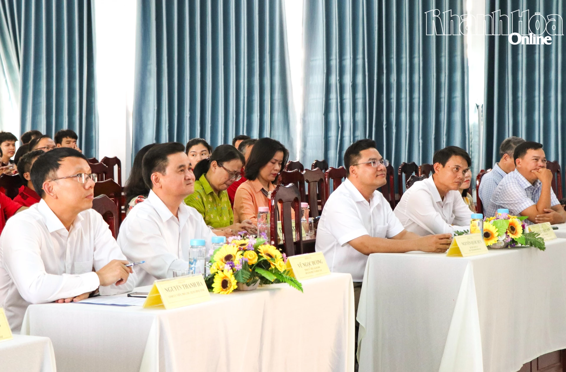 Đồng chí Nguyễn Thanh Hà và các đại biểu tham dự buổi lễ xuất quân.