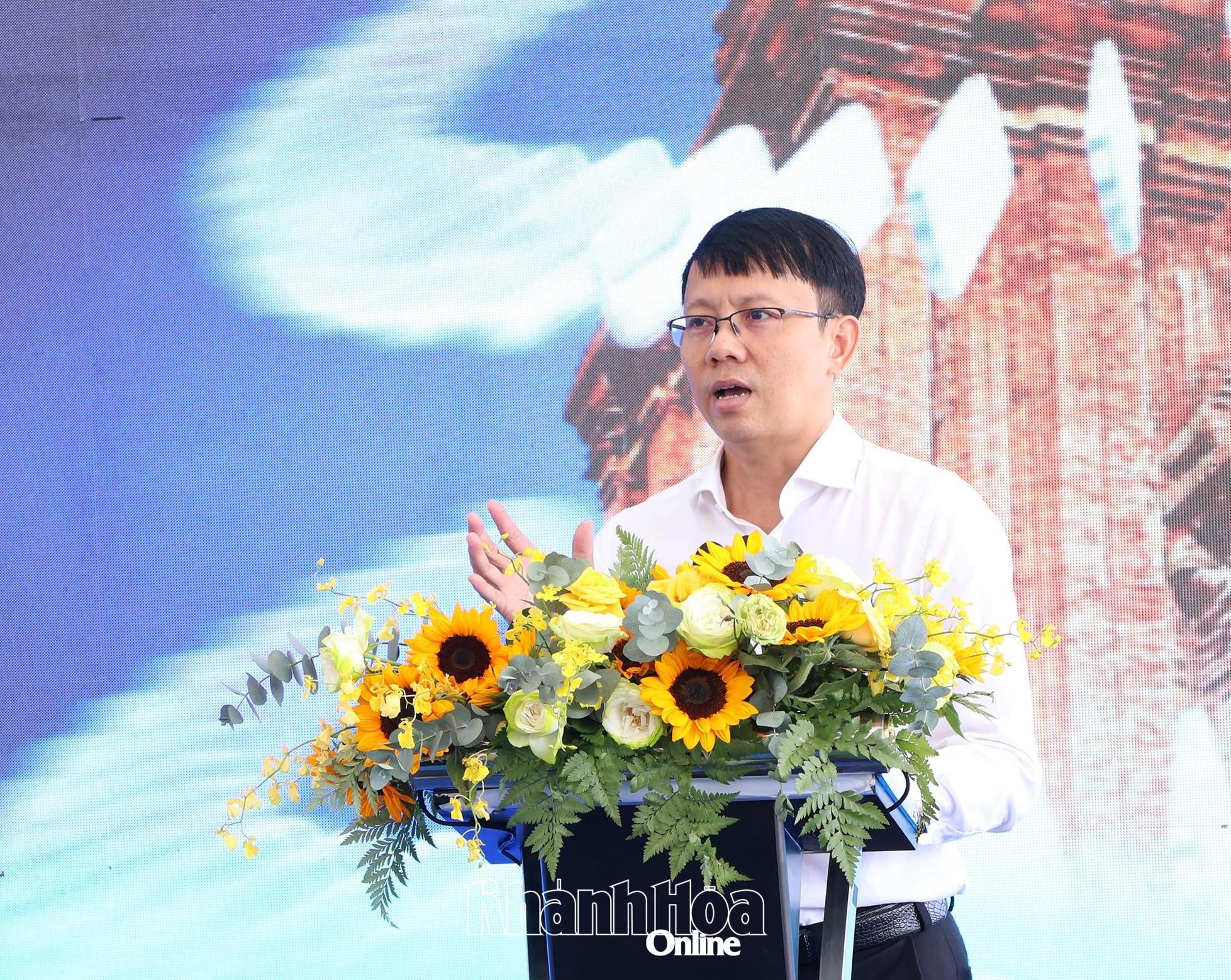 Đồng chí Nguyễn Thanh Hà phát biểu tại hội thảo.