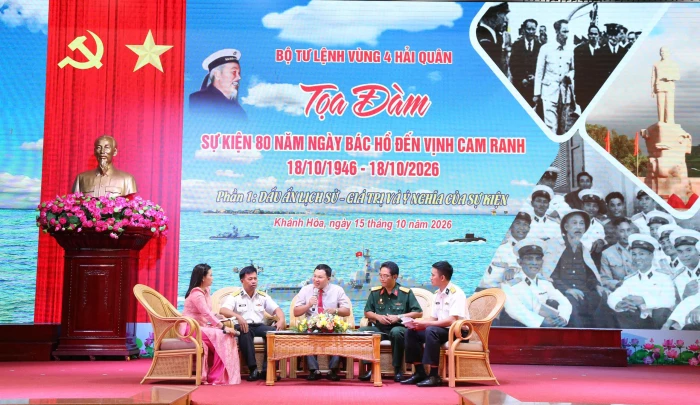 Vùng 4 Hải quân tọa đàm kỷ niệm 80 năm Ngày Chủ tịch Hồ Chí Minh đến vịnh Cam Ranh
