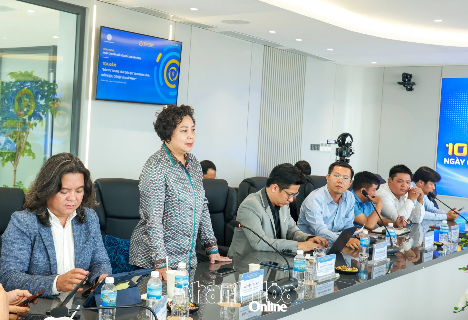 Đại diện doanh nghiệp, nhà đầu tư đề xuất các giải pháp pháp triển công nghệ.