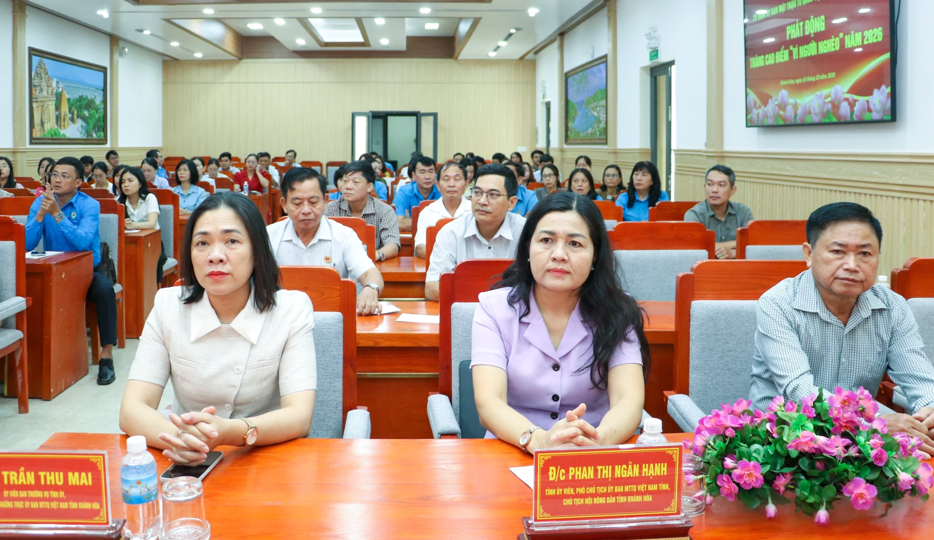 Các đại biểu tham dự lễ phát động.
