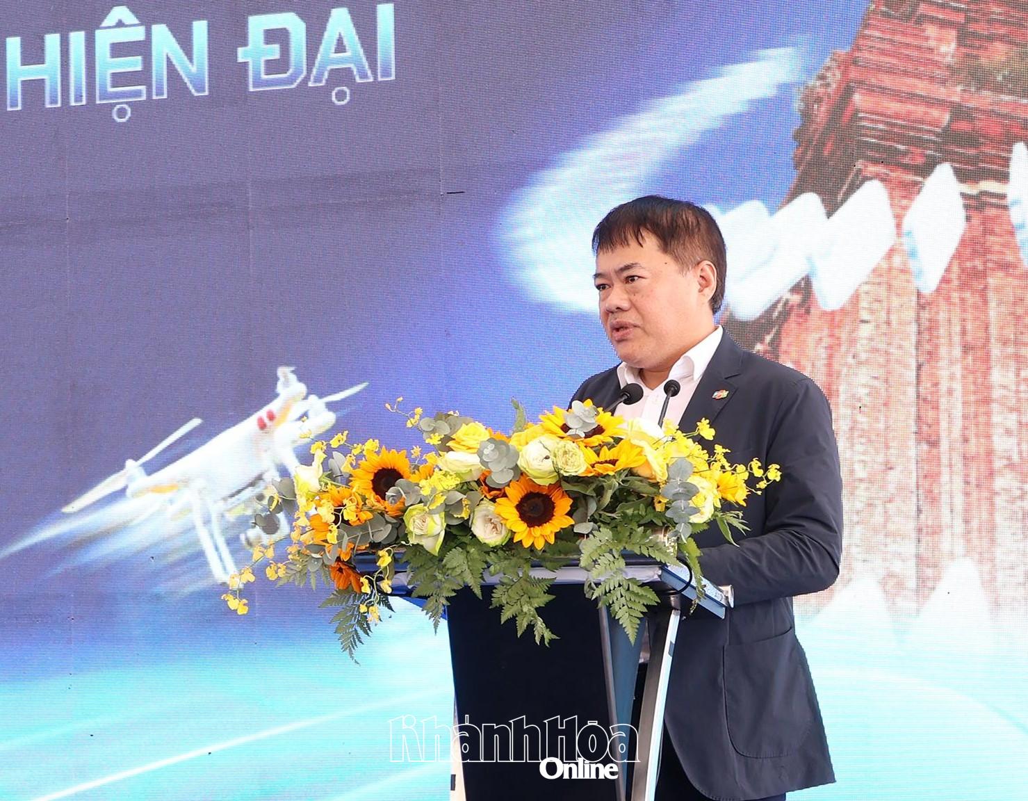 Ông Trần Trung Thành - Giám đốc FPT IS TP. Hồ Chí Minh (Tập đoàn FPT) phát biểu tại hội thảo.