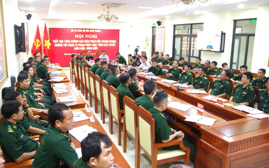 Quang cảnh hội nghị tại điểm cầu Bộ đội Biên phòng tỉnh Khánh Hòa.