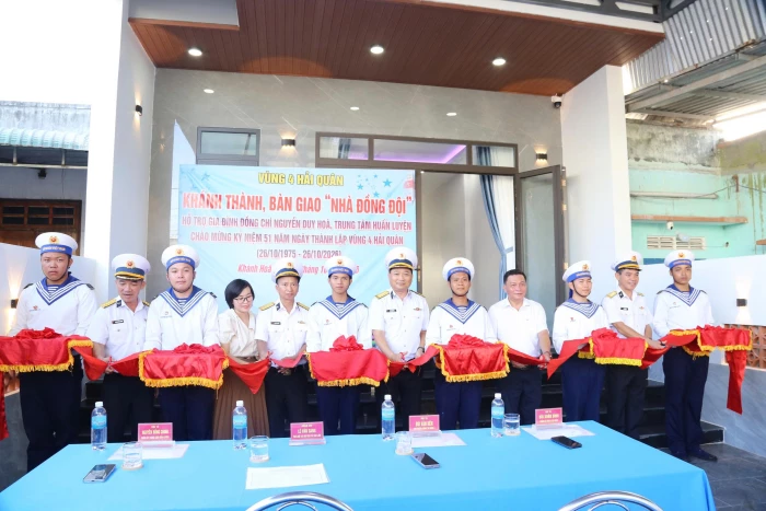 Vùng 4 Hải quân khánh thành, bàn giao nhà đồng đội cho quân nhân