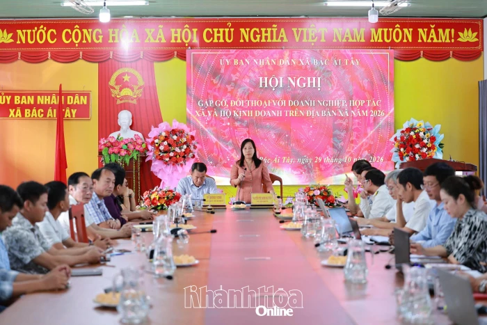 Xã Bác Ái Tây đối thoại với doanh nghiệp, hợp tác xã và hộ kinh doanh