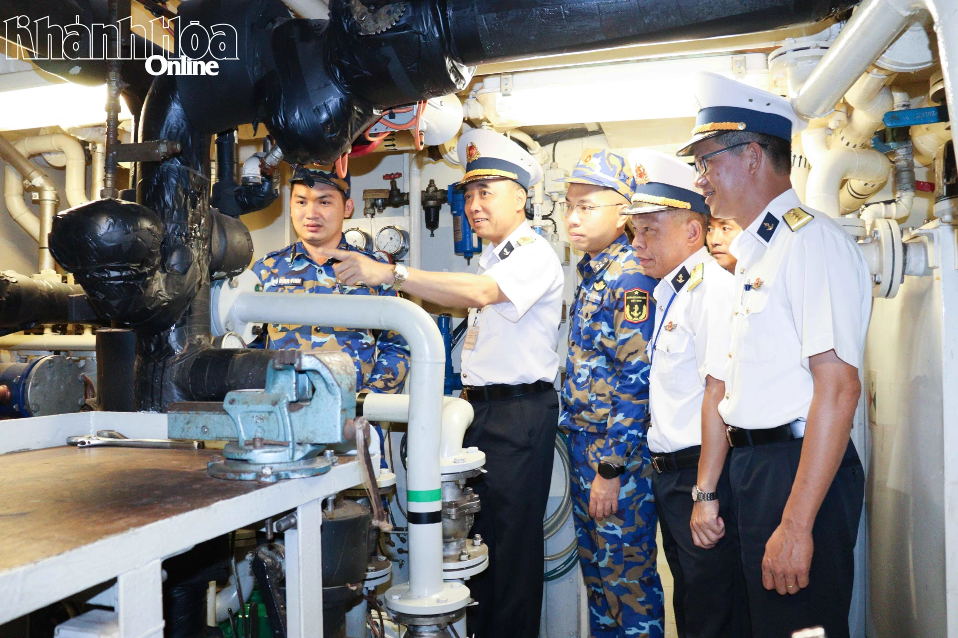 Lãnh đạo học viện kiểm tra việc khai thác, vận hành, trang bị, máy móc tàu buồm 286 - Lê Quý Đôn.