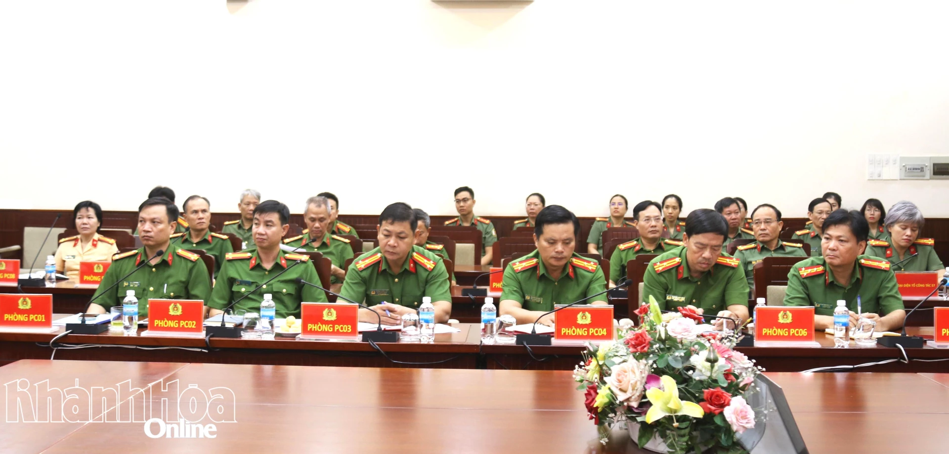Lãnh đạo các đơn vị nghiệp vụ tham dự buổi lễ.