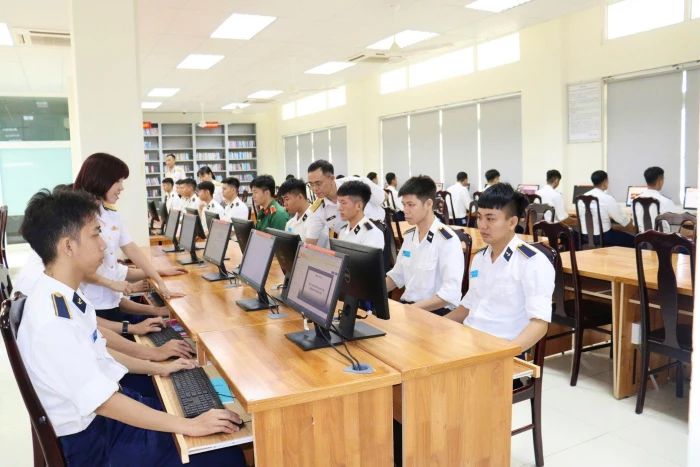 Học viện Hải quân tổ chức tập huấn về an toàn thông tin, chuyển đổi số